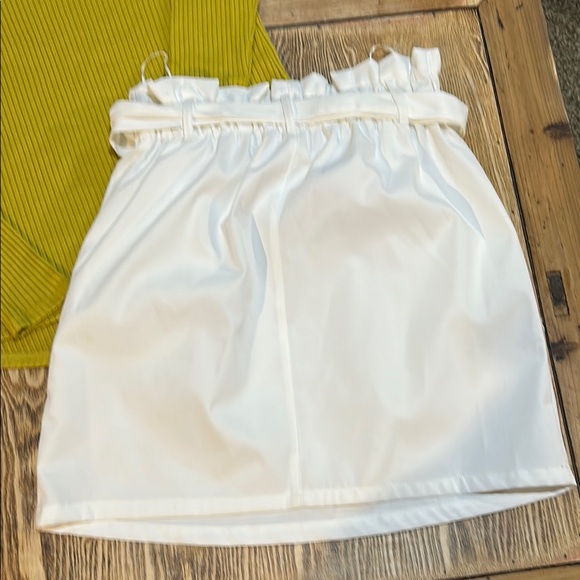 Yellow Ribbed Top and White Miami Skirt Set box 5 - Picture 5 of 7